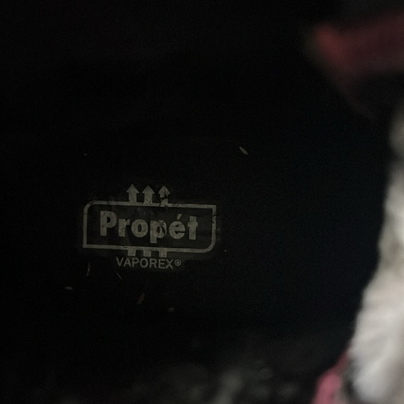 Propét Lumi Tall Lace Waterproof winter boot, size 10 Wide. - Picture 9 of 13